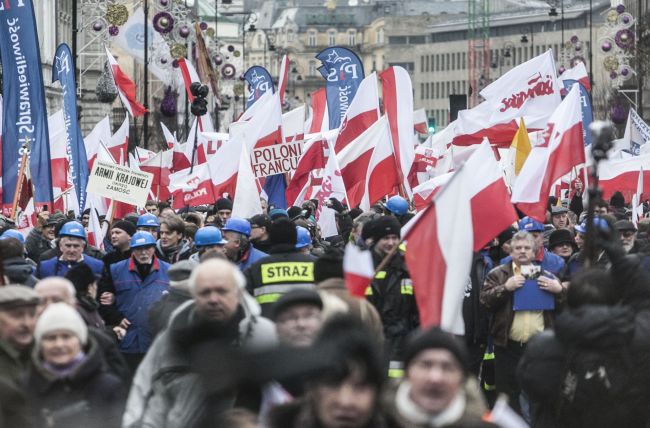 V Marsz Wolności i Solidarności. W drodze pod Belweder