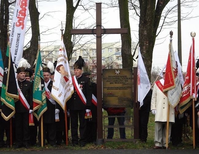 Pamiętać, nie rozpamiętywać  