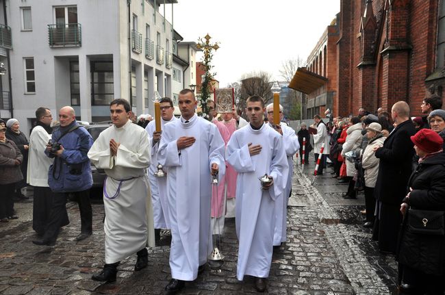 Otwarcie Drzwi Świętych w katedrze