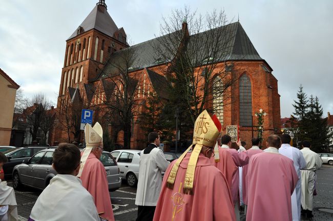 Otwarcie Drzwi Świętych w katedrze