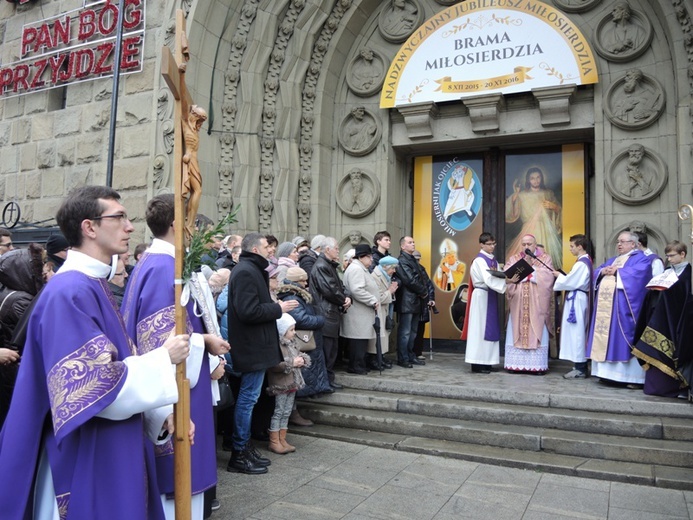 Brama Miłosierdzia w Bielsku-Białej otwarta!