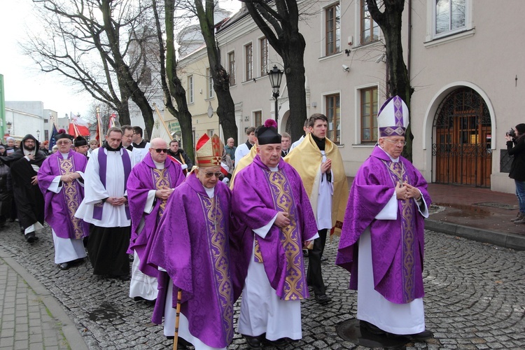 Otwarcie Bramy Miłosierdzia w Łowiczu