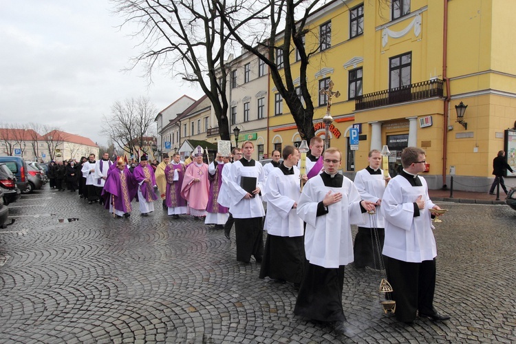 Otwarcie Bramy Miłosierdzia w Łowiczu