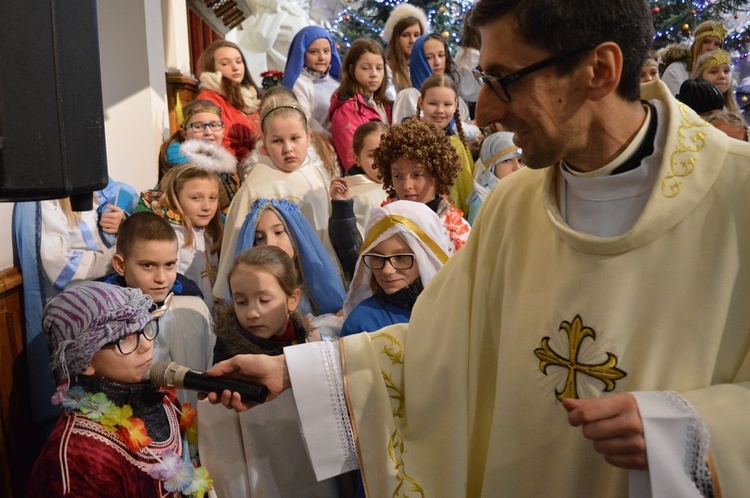 Misyjni kolędnicy z parafii NSPJ w Nowym Targu 