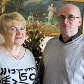  Pani Wanda i jej mąż Stanisław m.in. poprzez codzienną modlitwę różańcową, domowe obowiązki i wspólne pielgrzymki tworzą zgraną małżeńską wspólnotę