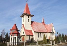 Kościół w Krzeczowie powstał wysiłkiem miejscowych parafian w zaledwie 4 lata