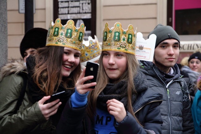 Krakowski Orszak Trzech Króli 2016 - człony niebieski i zielony