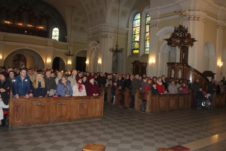 Przedszkolne kolędowanie w Kępnie  