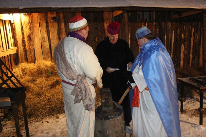 Bp Ignacy w "Żywym Betlejem"