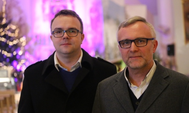 Inicjatorzy kolędowania (od lewej): Michał Augul i Dariusz Kupka