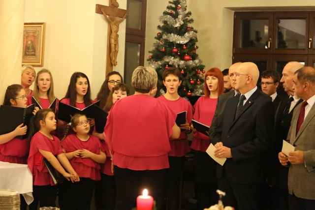 Samorządowcy i parlamentarzyści przy opłatku - 2016