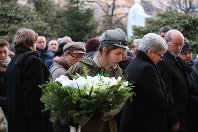 Ostatnie pożegnanie śp. ks. kan. Karola Psurka