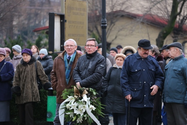 Ostatnie pożegnanie śp. ks. kan. Karola Psurka