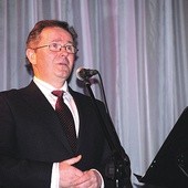 Piotr Szpara podczas występu w Rudniku nad Sanem