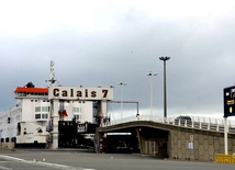 Calais: Przyślijcie wojsko!