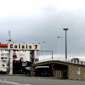 Calais: Przyślijcie wojsko!