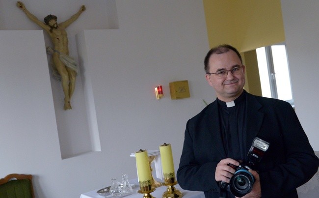 Ks. Stanisław Piekielnik, administrator portalu diecezjalnego, zachęca kamerzystów i fotografów do udziału w kursie