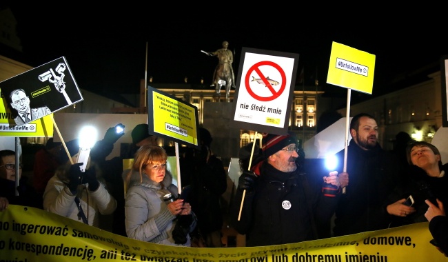 Protesty przed Pałacem Prezydenckim