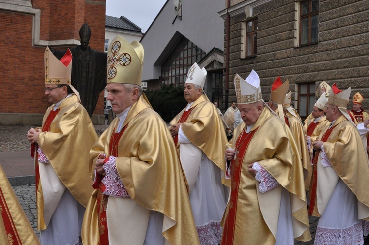 Święcenia bp. Leszka Leszkiewicza, cz. I