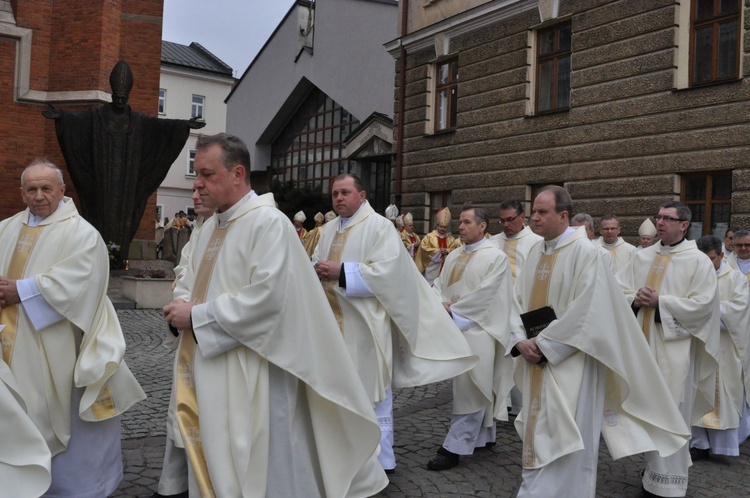 Święcenia bp. Leszka Leszkiewicza, cz. I