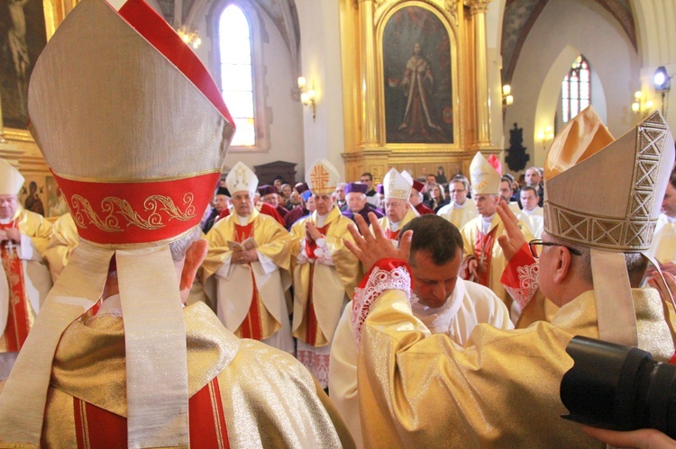 Święcenia biskupie ks. Leszkiewicza, cz. I. Liturgia i ryt święceń