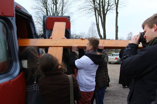 Zakończenie peregrynacji symboli ŚDM w Skrzatuszu