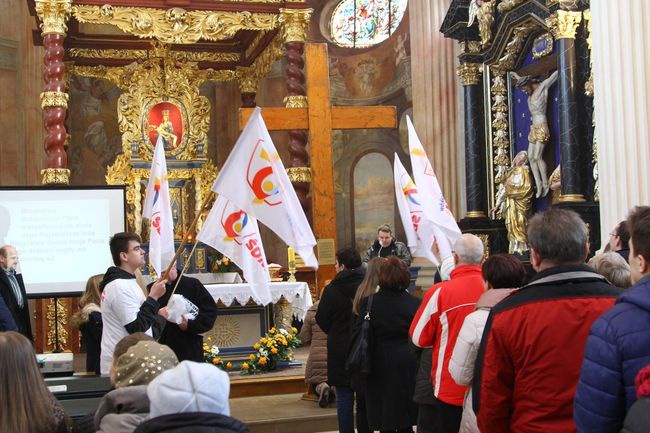 Zakończenie peregrynacji symboli ŚDM w Skrzatuszu