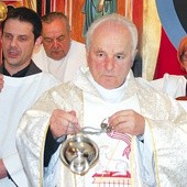  Duszpasterz od wielu lat jest zaangażowany w działalność wspólnot neokatechumenalnych w Radomiu i diecezji