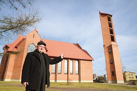  Ks. kan. Zbigniew Sieroń podkreśla, że nie byłoby kościoła i nowego obiektu bez zaangażowania całej parafii