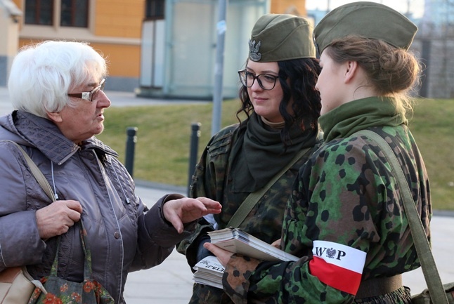 Żołnierze Państwa Podziemnego na ulicach