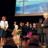   Uroczystość wręczenia odznaczenia prof. W. Półtawskiej odbyła się 13 lutego w Limanowskim Domu Kultury