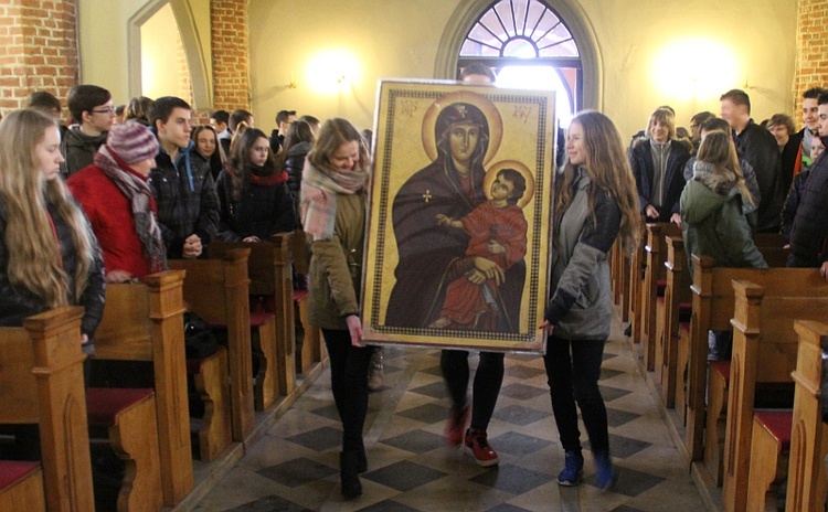 Peregrynacja symboli ŚDM w Strzelcach Krajeńskich