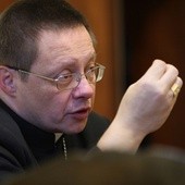 Abp Ryś: Myślmy o uchodźcach w kategoriach Jezusowych