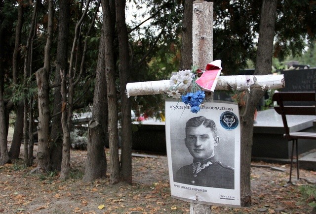 W historii Niezłonych wciąż wiele jeszcze czeka na wyjaśnienie....