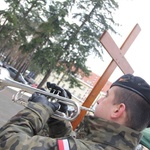 Znaki ŚDM u żołnierzy w Żaganiu