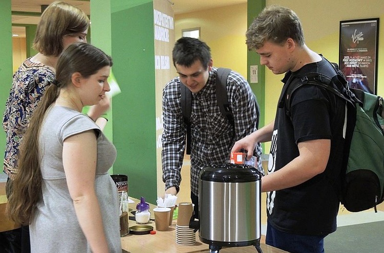 Kawa i Dobra Nowina studentów z Terebint UCO