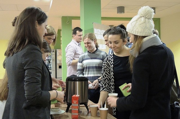 Kawa i Dobra Nowina studentów z Terebint UCO