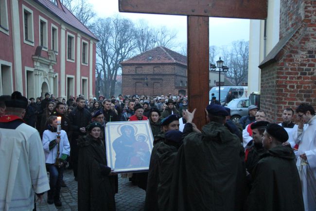 Symbole ŚDM we Wschowie