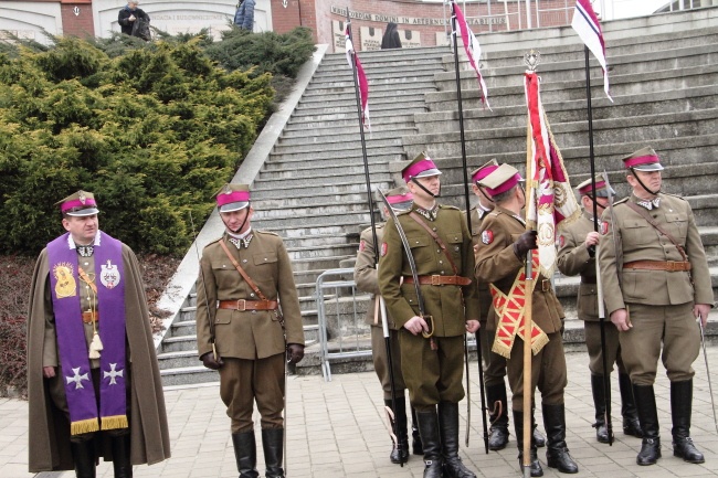 Rozpoczęcie konnej pielgrzymki z Łagiewnik do Rzymu