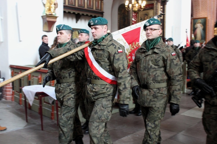 Odsłonięcie tablicy upamiętniającej śp. bp. Tadeusza Płoskiego