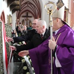 Odsłonięcie tablicy upamiętniającej śp. bp. Tadeusza Płoskiego