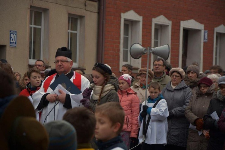 Droga Krzyżowa ulicami Karlina