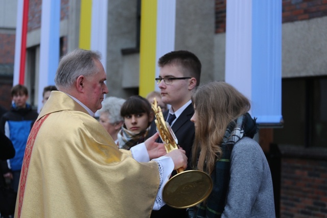 Znaki Bożego Miłosierdzia u św. Maksymiliana w Oświęcimiu