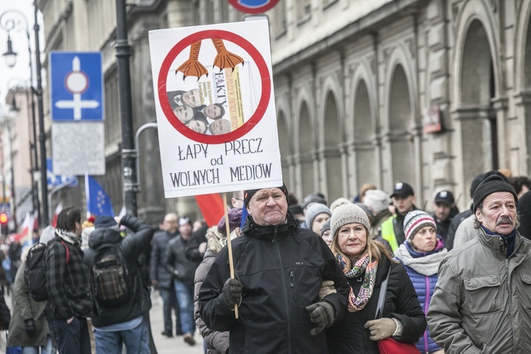 Marsz KOD w obronie Trybunału