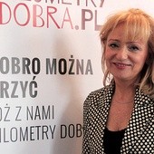  – Wolę prezenty dawać niż dostawać. A dobro, pomoc, którą ofiarowujemy innym, zawsze do nas powróci – mówi aktorka Katarzyna Żak