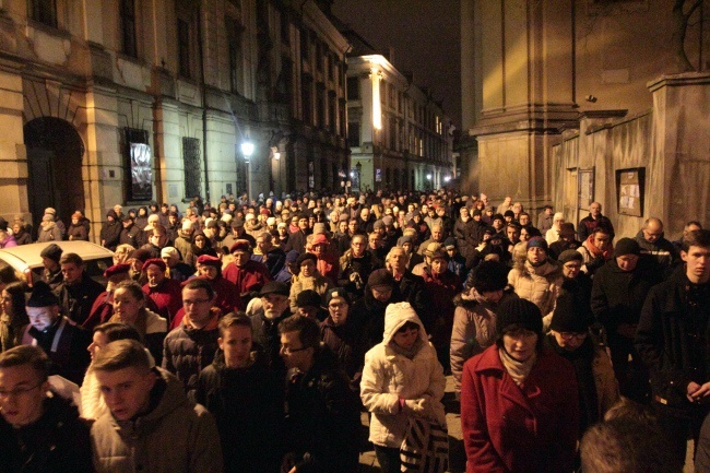 Droga Krzyżowa ulicami Legnicy