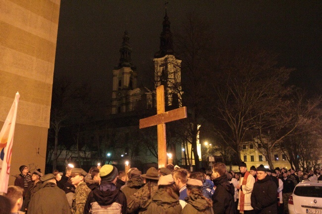 Droga Krzyżowa ulicami Legnicy