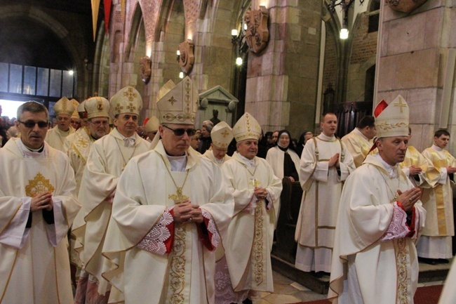 Uroczystość święceń biskupich o. Jacka Kicińskiego - cz.1