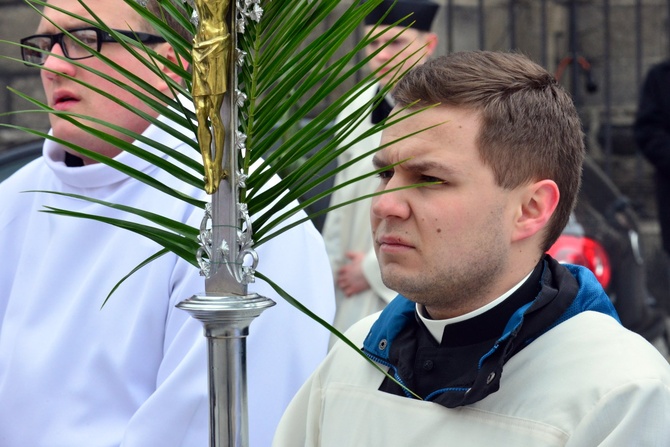 Początek peregrynacji krzyża i ikony w Świdnicy