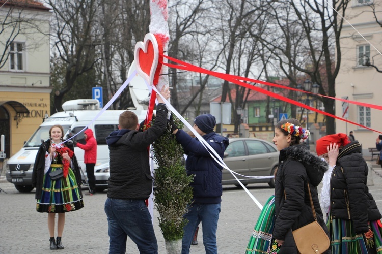 Niedziela Palmowa w Łowiczu, cz. I